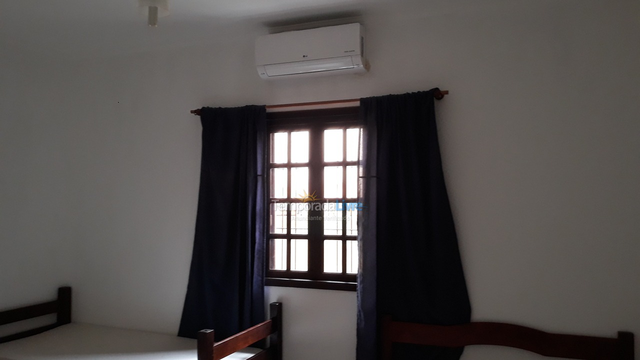 Casa para alquiler de vacaciones em Ubatuba (Praia das Toninhas)