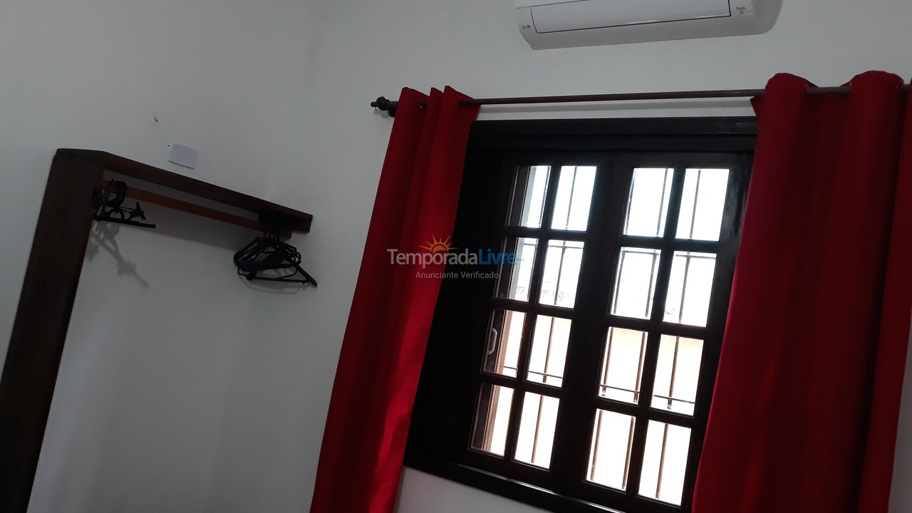 Casa para alquiler de vacaciones em Ubatuba (Praia das Toninhas)