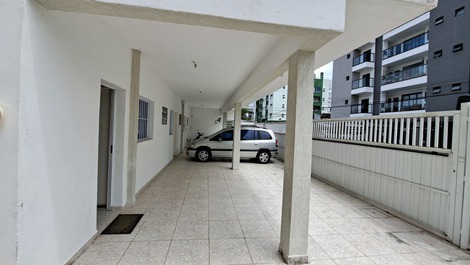Piso 3 DanGabrielle. Acogedora ubicación en Itaguá Ubatuba