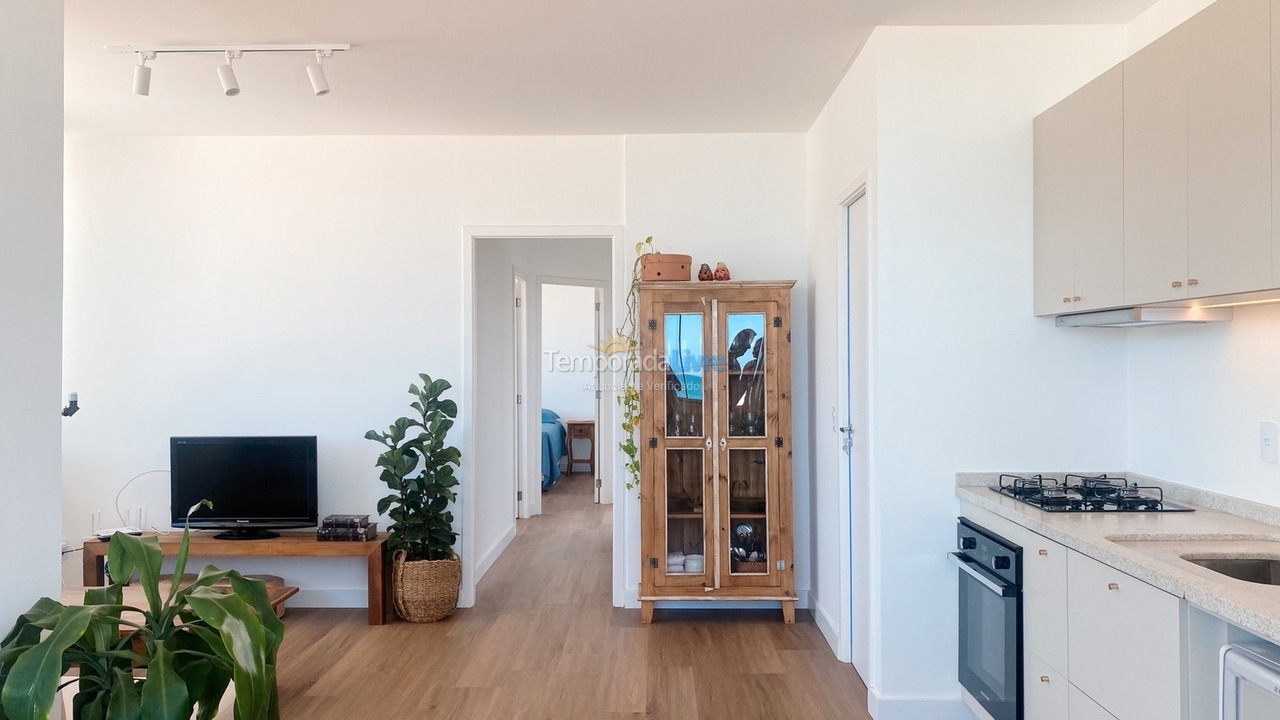 Apartamento para alquiler de vacaciones em Governador Celso Ramos (Praia de Palmas)