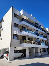 APTO COM PISCINA 2 QUARTOS