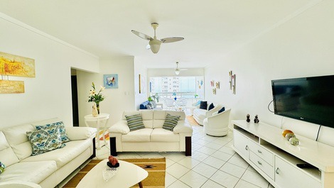 Pitangueiras Precioso apartamento en Quadra do Mar con aire acondicionado