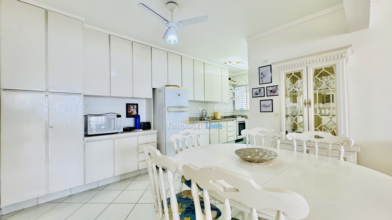 Apartamento para alquiler de vacaciones em Guarujá (Pitangueiras)