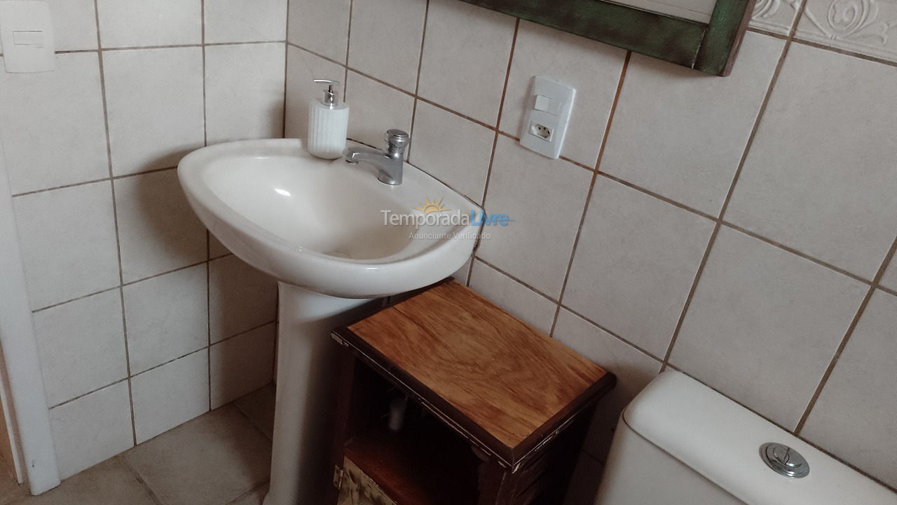 Casa para aluguel de temporada em Florianopolis (Daniela)