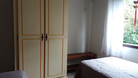 Armário do quarto 1.