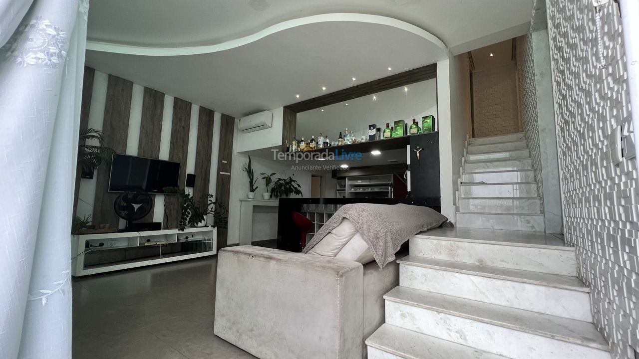 Casa para aluguel de temporada em Cabo Frio (Peró)