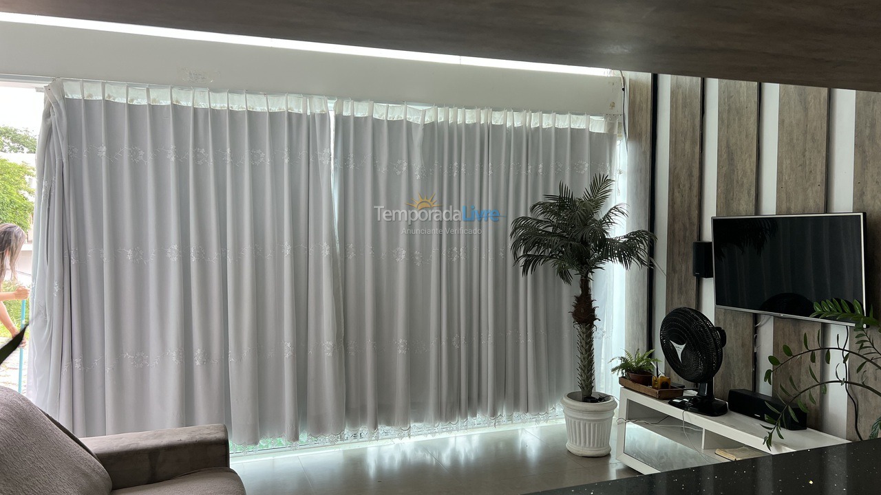 Casa para aluguel de temporada em Cabo Frio (Peró)