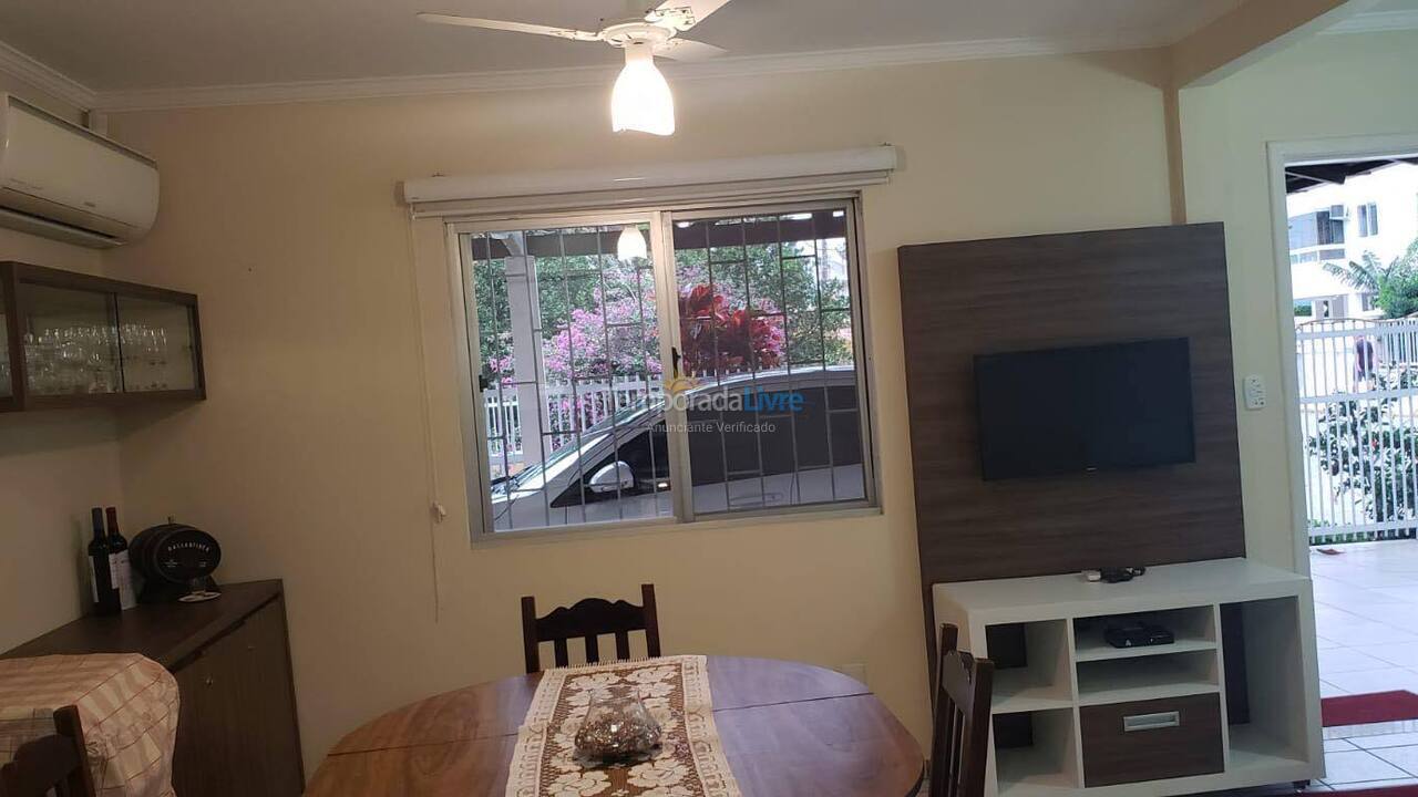 House for vacation rental in Bombinhas (Praia de Bombas)