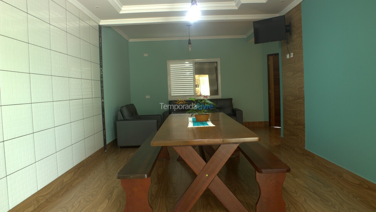 Casa para alquiler de vacaciones em Guaratuba (Nereidas)