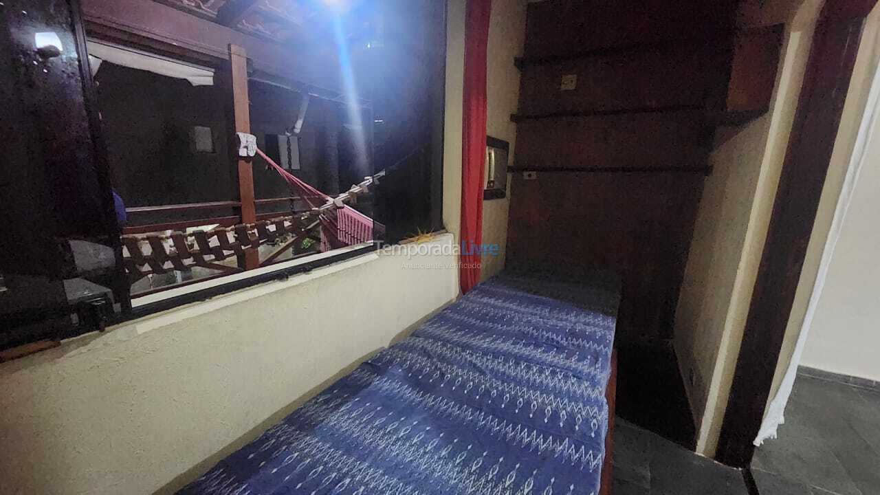 Casa para aluguel de temporada em Guarujá (Enseada)