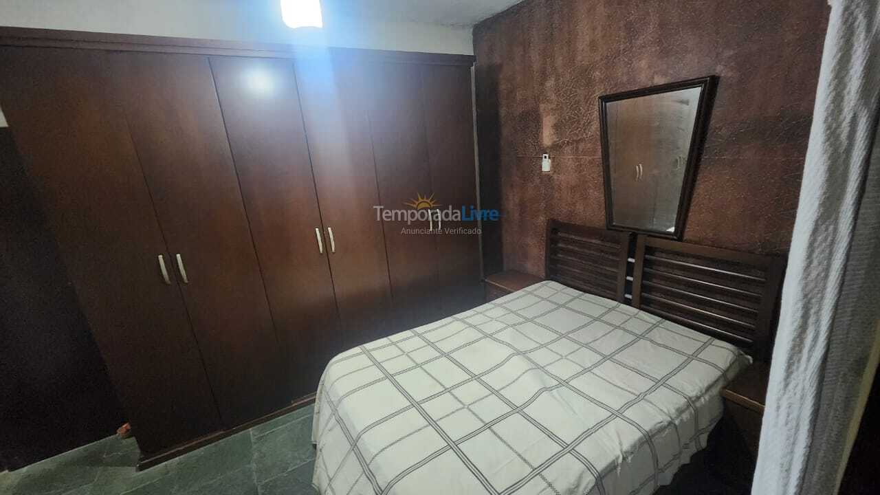 Casa para aluguel de temporada em Guarujá (Enseada)