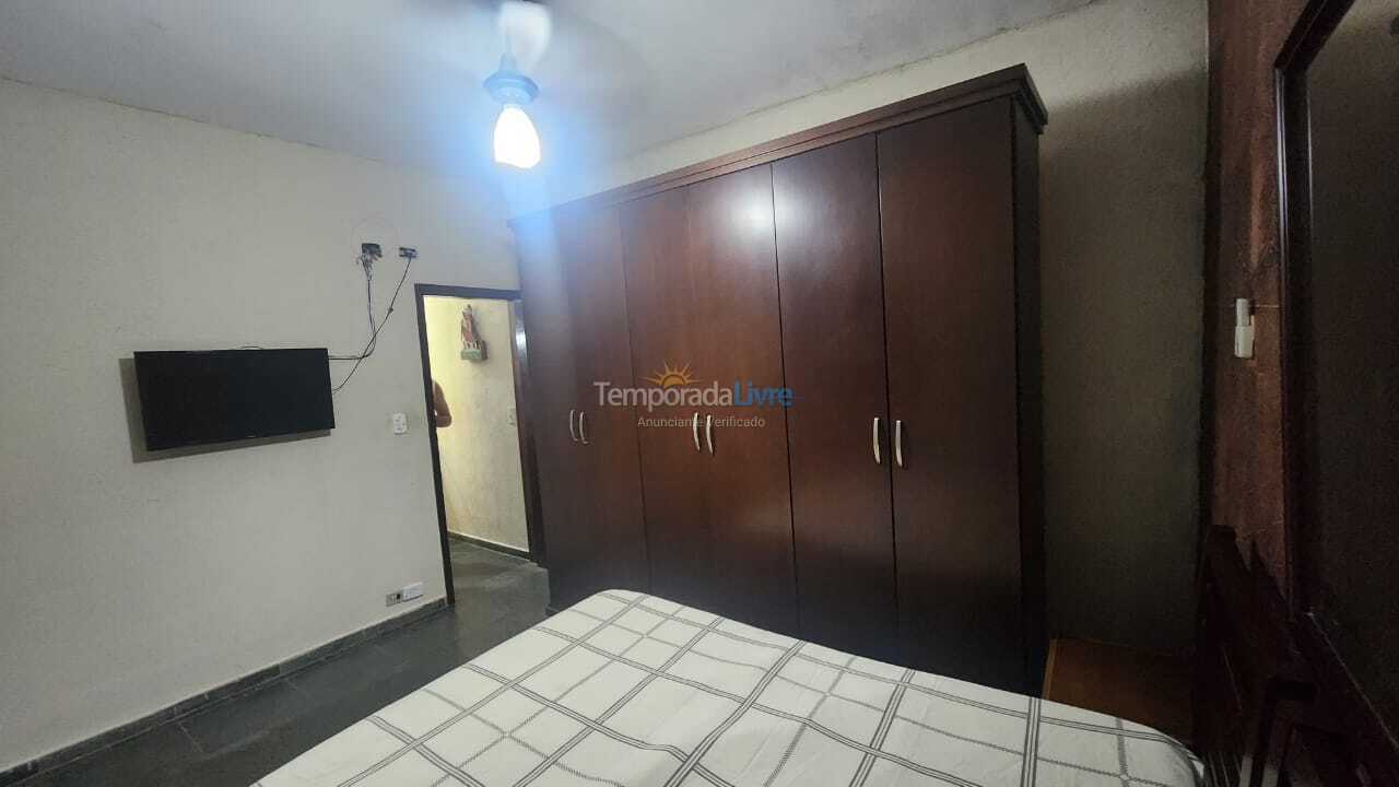 Casa para aluguel de temporada em Guarujá (Enseada)