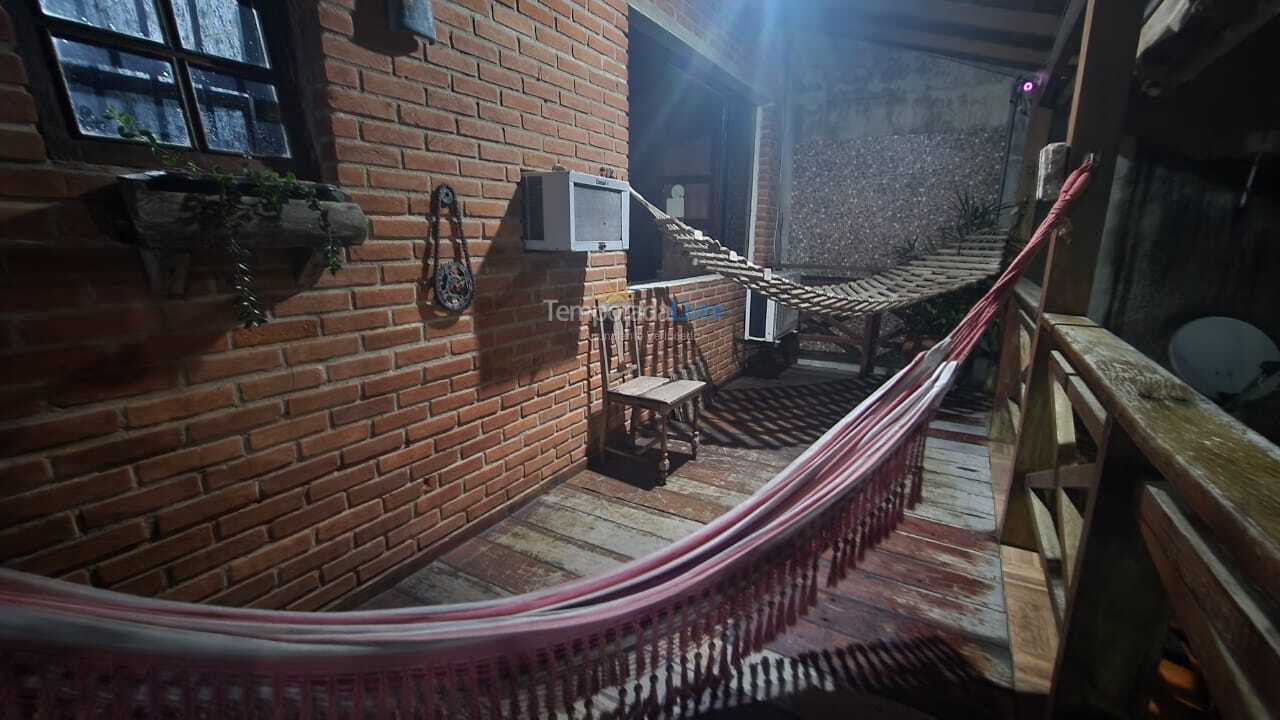 Casa para aluguel de temporada em Guarujá (Enseada)