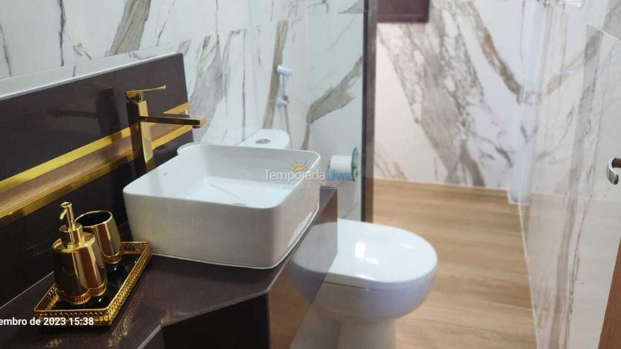 Casa para aluguel de temporada em Guarapari (Setiba)