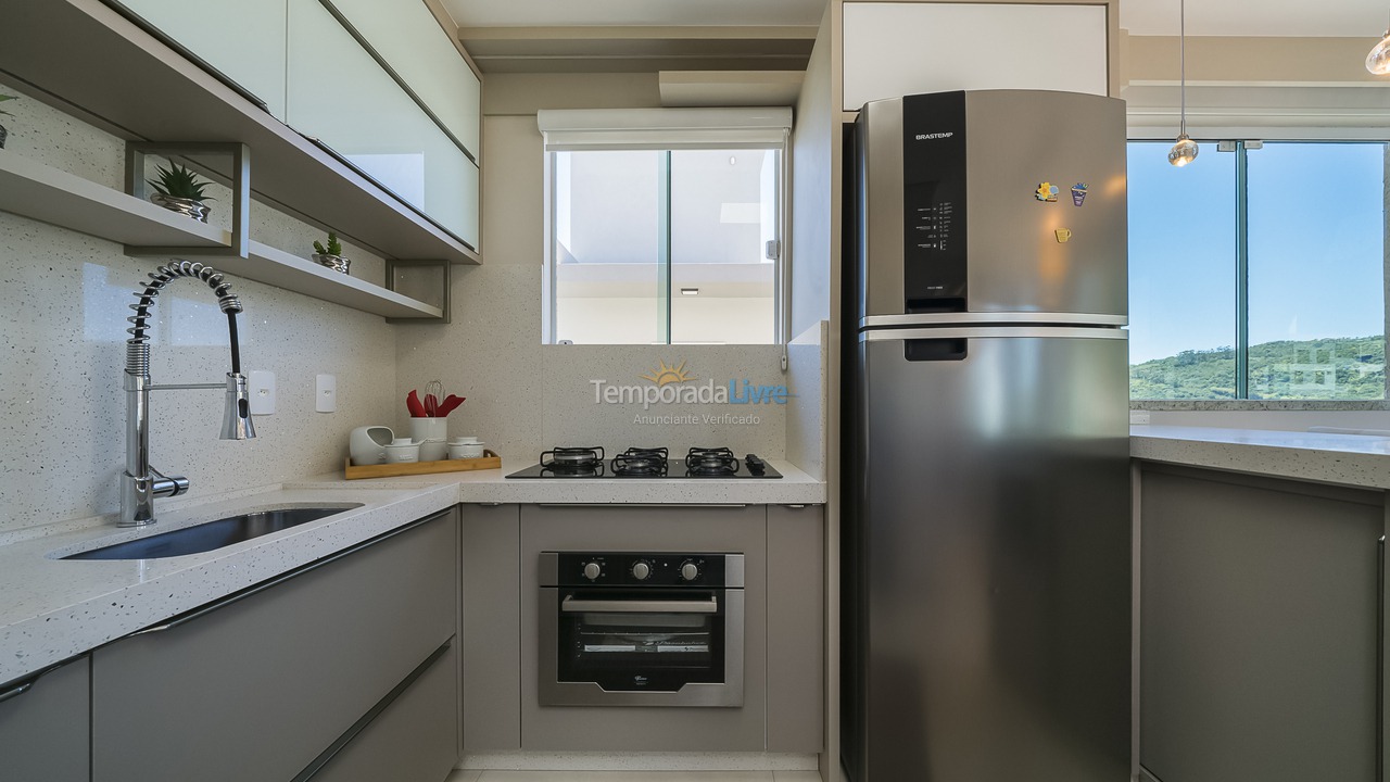 Apartamento para aluguel de temporada em Bombinhas (Canto Grande)