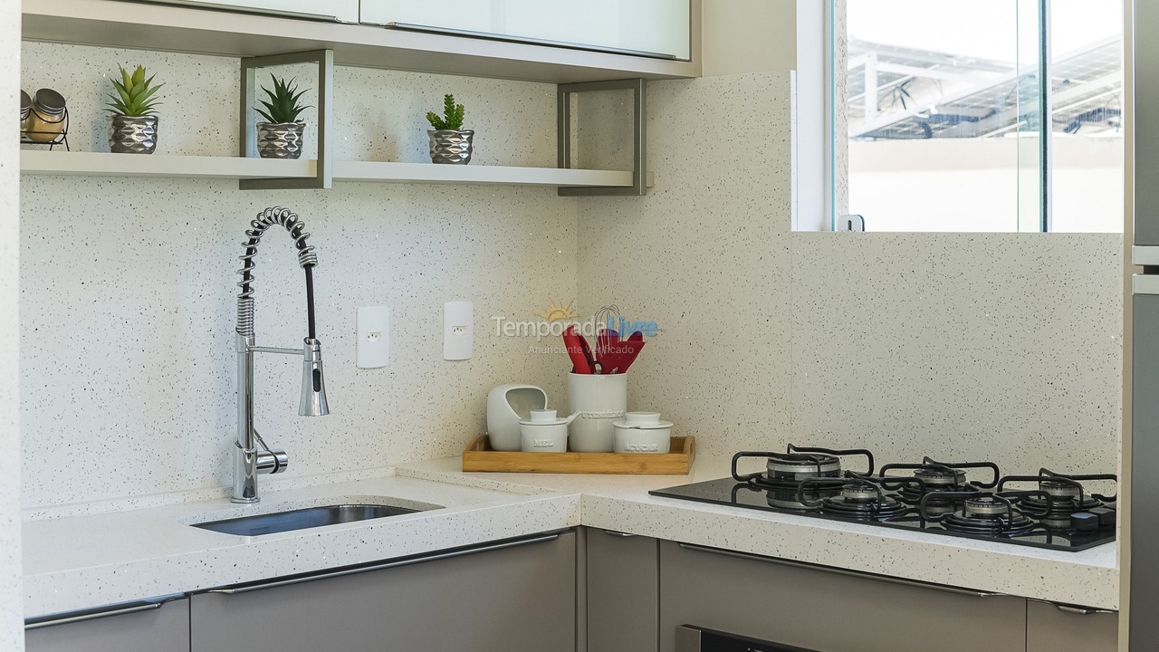 Apartamento para aluguel de temporada em Bombinhas (Canto Grande)