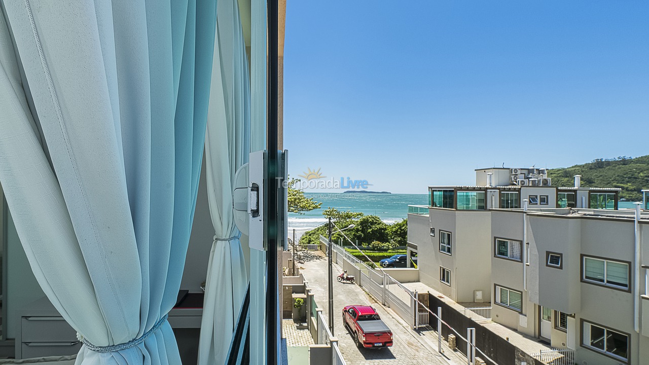 Apartamento para aluguel de temporada em Bombinhas (Canto Grande)