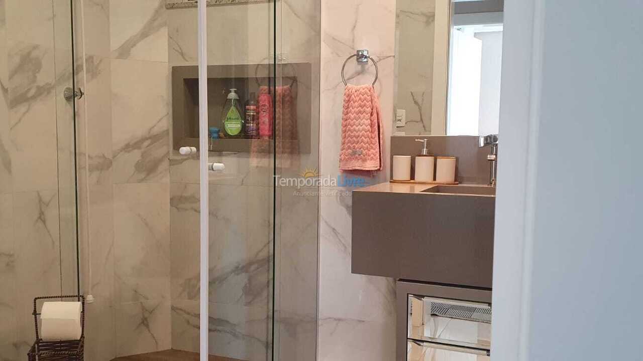 Apartamento para aluguel de temporada em Bombinhas (Canto Grande)