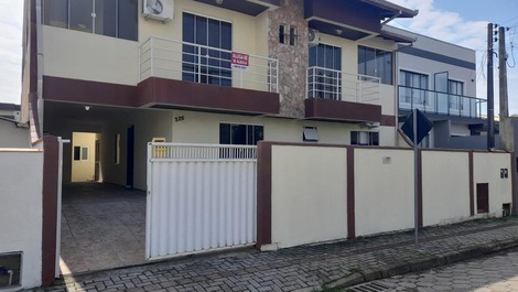 House for rent in Bombinhas - Praia de Bombas