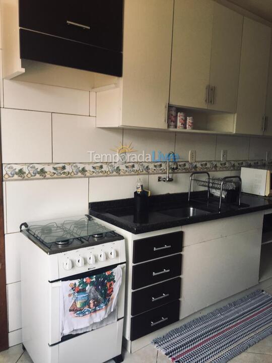 Casa para aluguel de temporada em Bombinhas (Praia de Bombas)