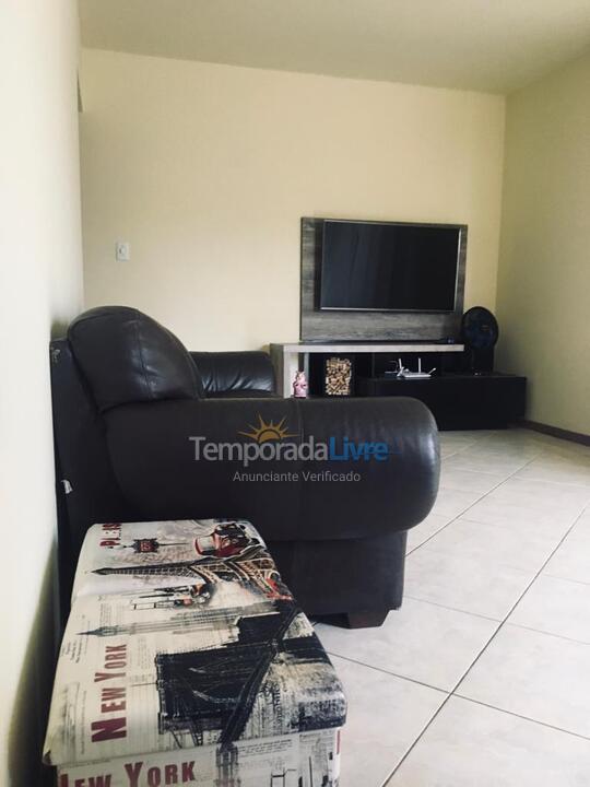 Casa para aluguel de temporada em Bombinhas (Praia de Bombas)