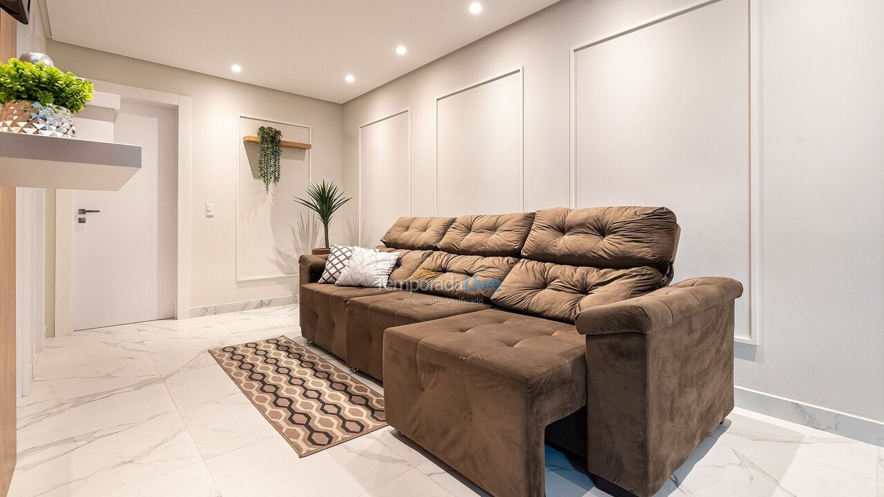 Apartamento para aluguel de temporada em Bombinhas (Praia de Bombas)