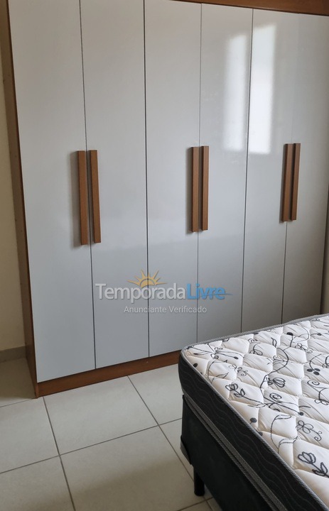 Casa para aluguel de temporada em Peruíbe (Belmira Novaes Ruinas)