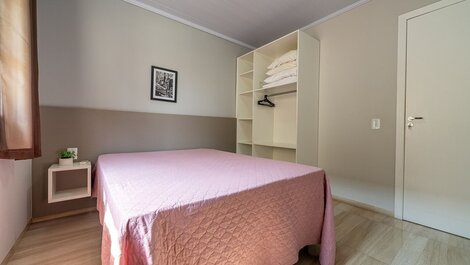 023 - Hermoso Residencial con Piscina y Jacuzzi en Bombas