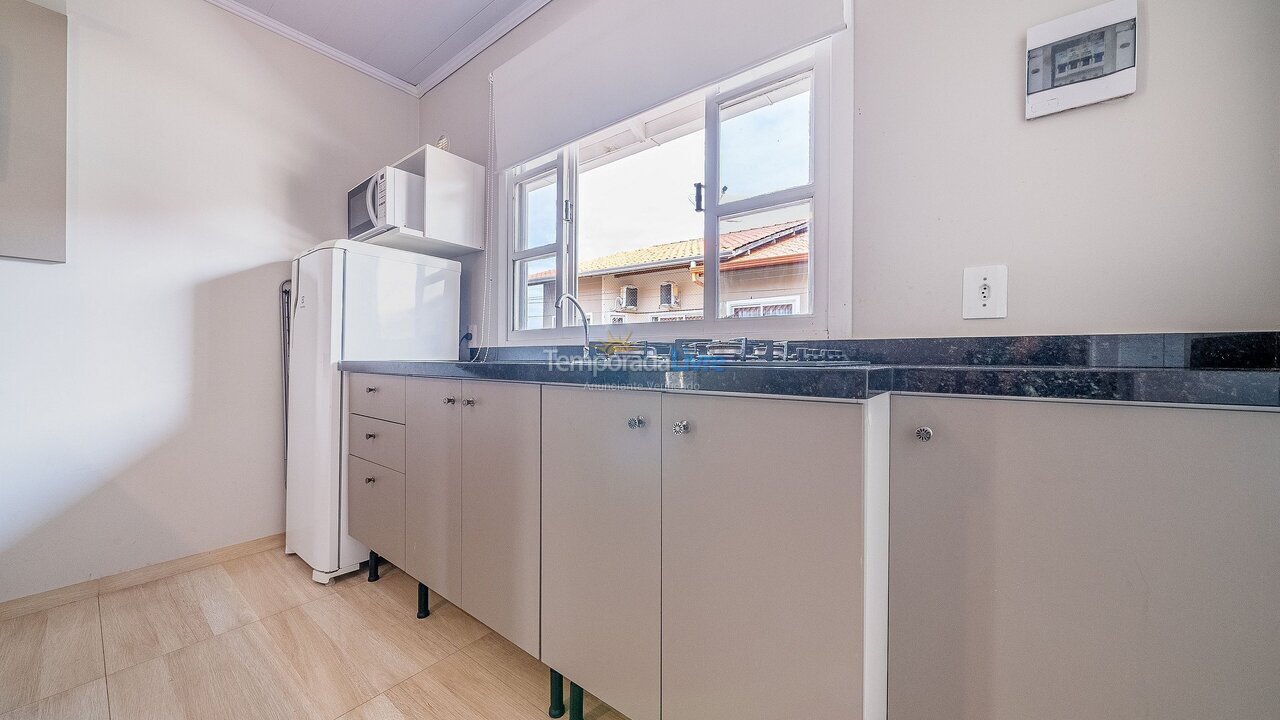 Apartamento para alquiler de vacaciones em Bombinhas (Praia de Bombas)