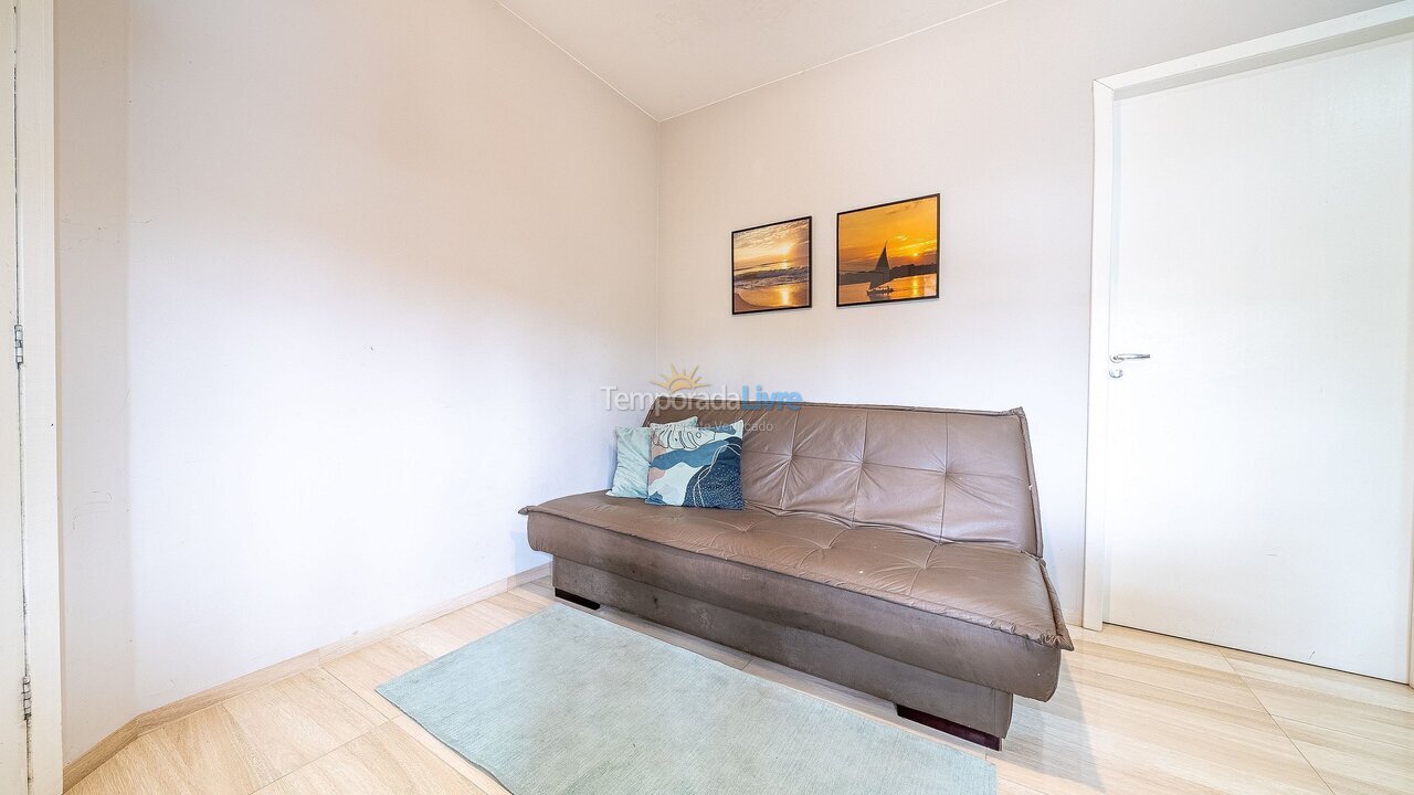 Apartamento para aluguel de temporada em Bombinhas (Praia de Bombas)