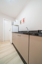 026 - Residencial com Piscina e Jacuzzi em Bombas