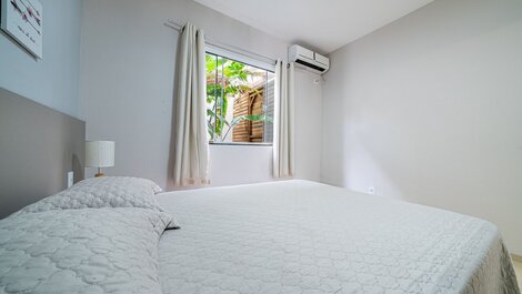 026 - Residencial com Piscina e Jacuzzi em Bombas