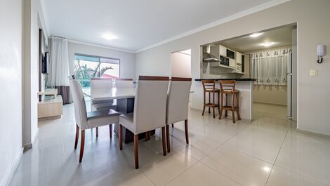 113 - Excellent apt 03 bedrooms in Praia de Bombas