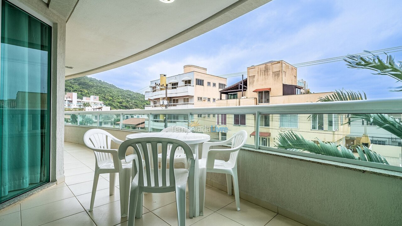 Apartment for vacation rental in Bombinhas (Praia de Bombas)