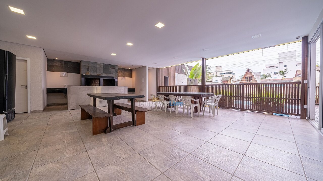 Apartamento para aluguel de temporada em Bombinhas (Praia de Bombas)