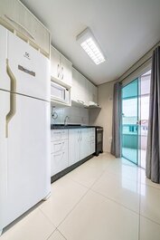 013 - Excellent apartment with 03 bedrooms, 150m from Bombas beach