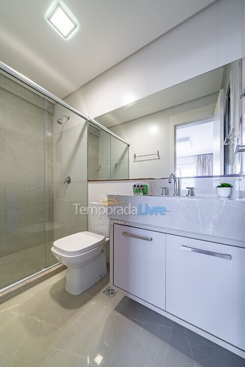 Apartment for vacation rental in Bombinhas (Praia de Bombas)