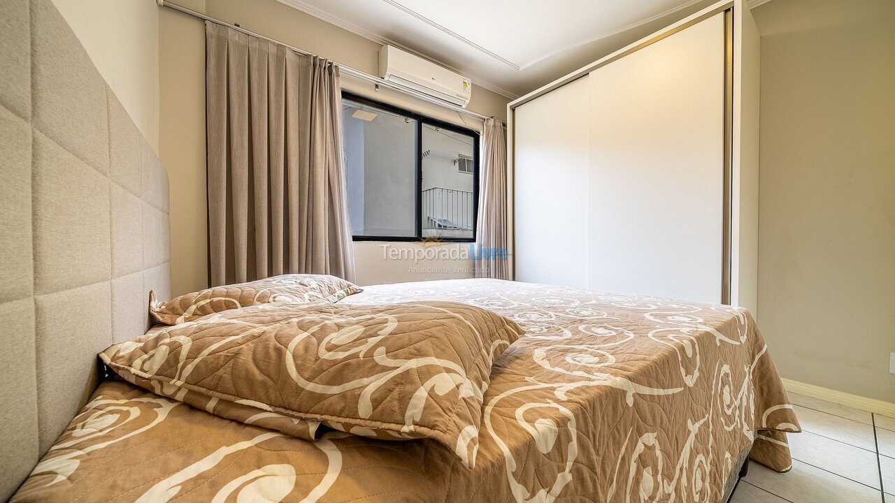 Apartment for vacation rental in Bombinhas (Praia de Bombas)