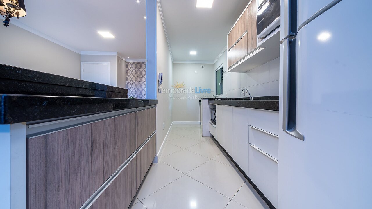 Apartamento para alquiler de vacaciones em Bombinhas (Praia de Bombas)