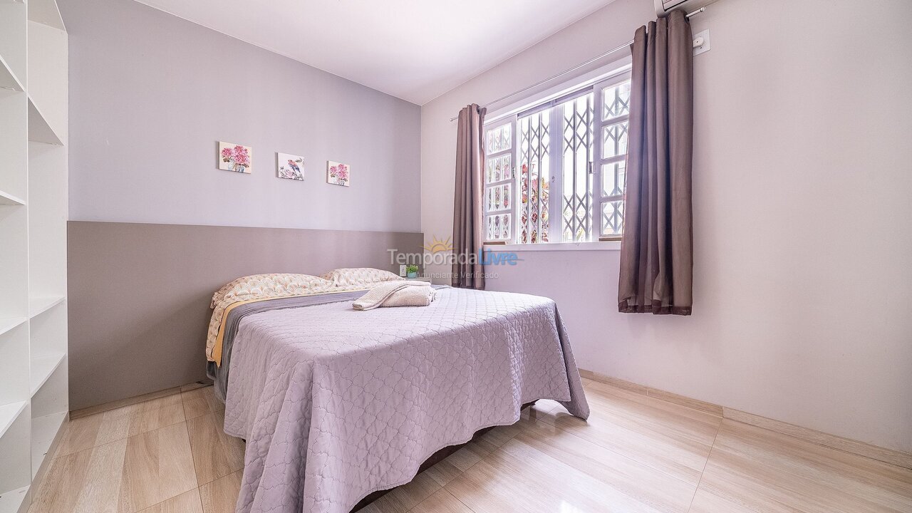 Apartamento para alquiler de vacaciones em Bombinhas (Praia de Bombas)