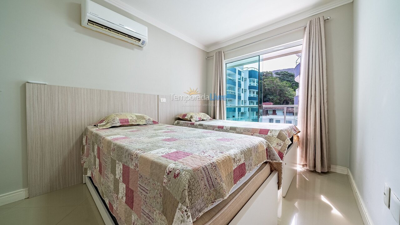 Apartamento para aluguel de temporada em Bombinhas (Praia de Bombas)