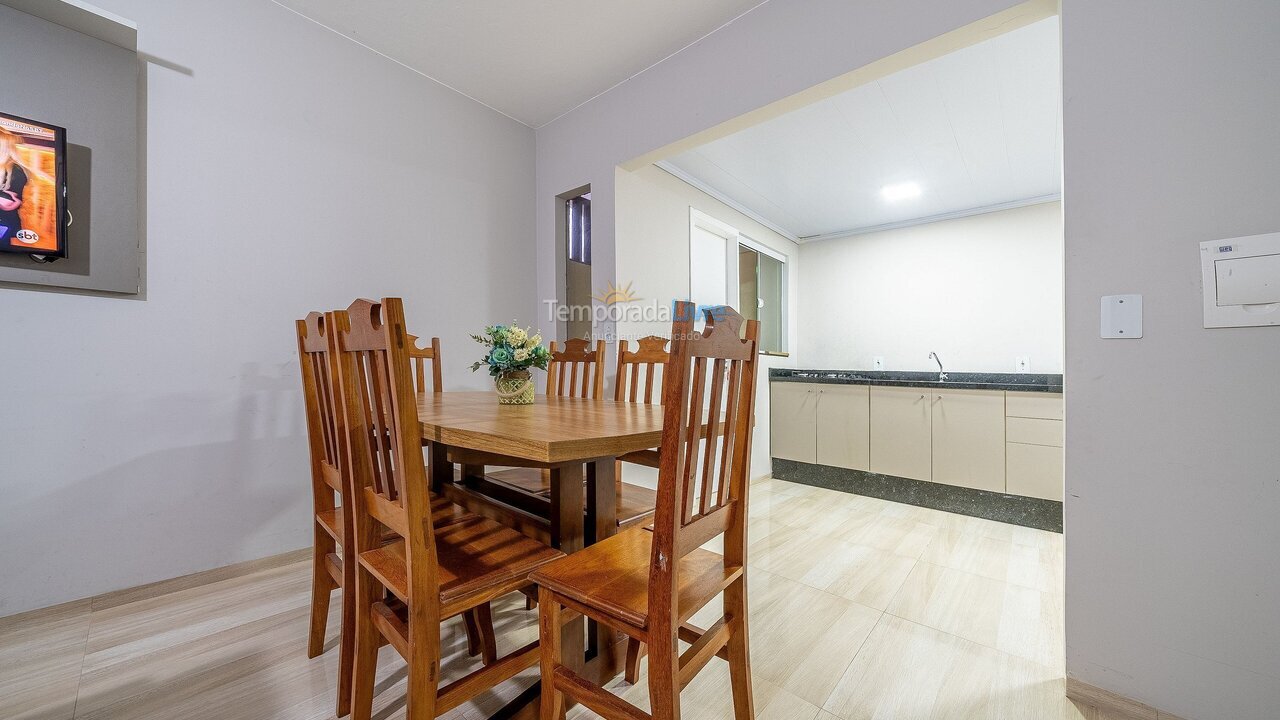 Apartamento para alquiler de vacaciones em Bombinhas (Praia de Bombas)