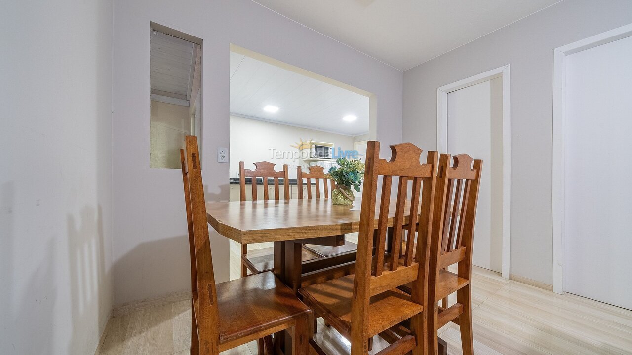 Apartamento para alquiler de vacaciones em Bombinhas (Praia de Bombas)