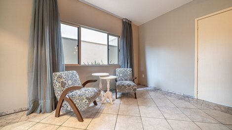 091 - ¡Excelente apartamento de 03 habitaciones en Mariscal!