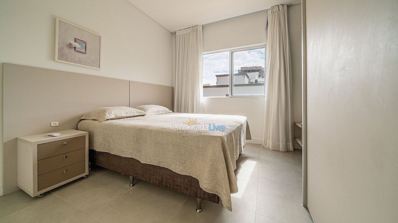 Apartment for vacation rental in Bombinhas (Canto Grande)