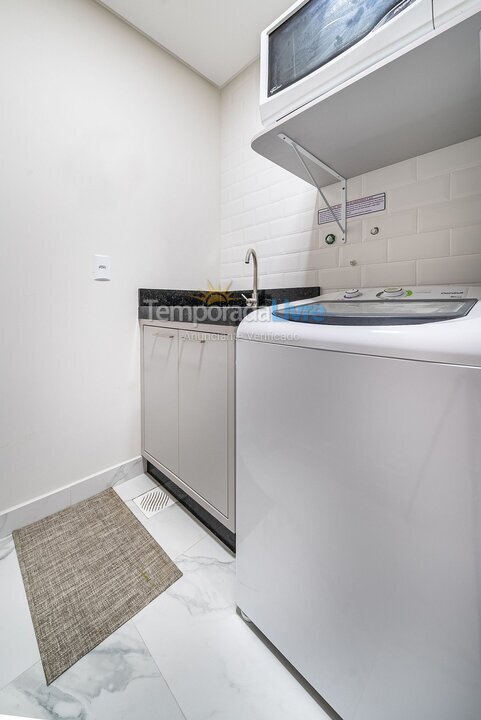 Apartamento para aluguel de temporada em Bombinhas (Praia de Bombas)