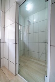 021 - Beautiful Residential with Pool and Jacuzzi in Bombas