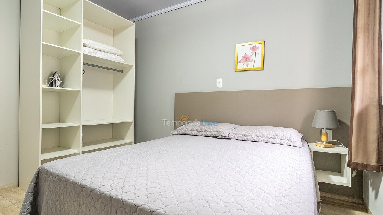 Apartment for vacation rental in Bombinhas (Praia de Bombas)