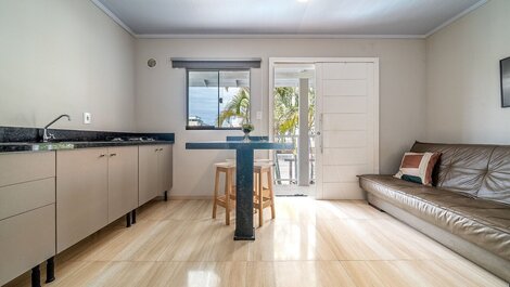 021 - Beautiful Residential with Pool and Jacuzzi in Bombas