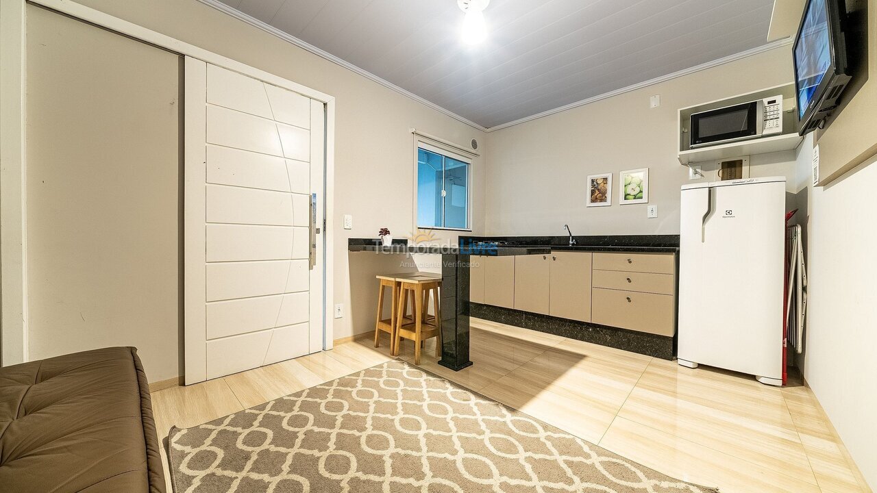 Apartment for vacation rental in Bombinhas (Praia de Bombas)